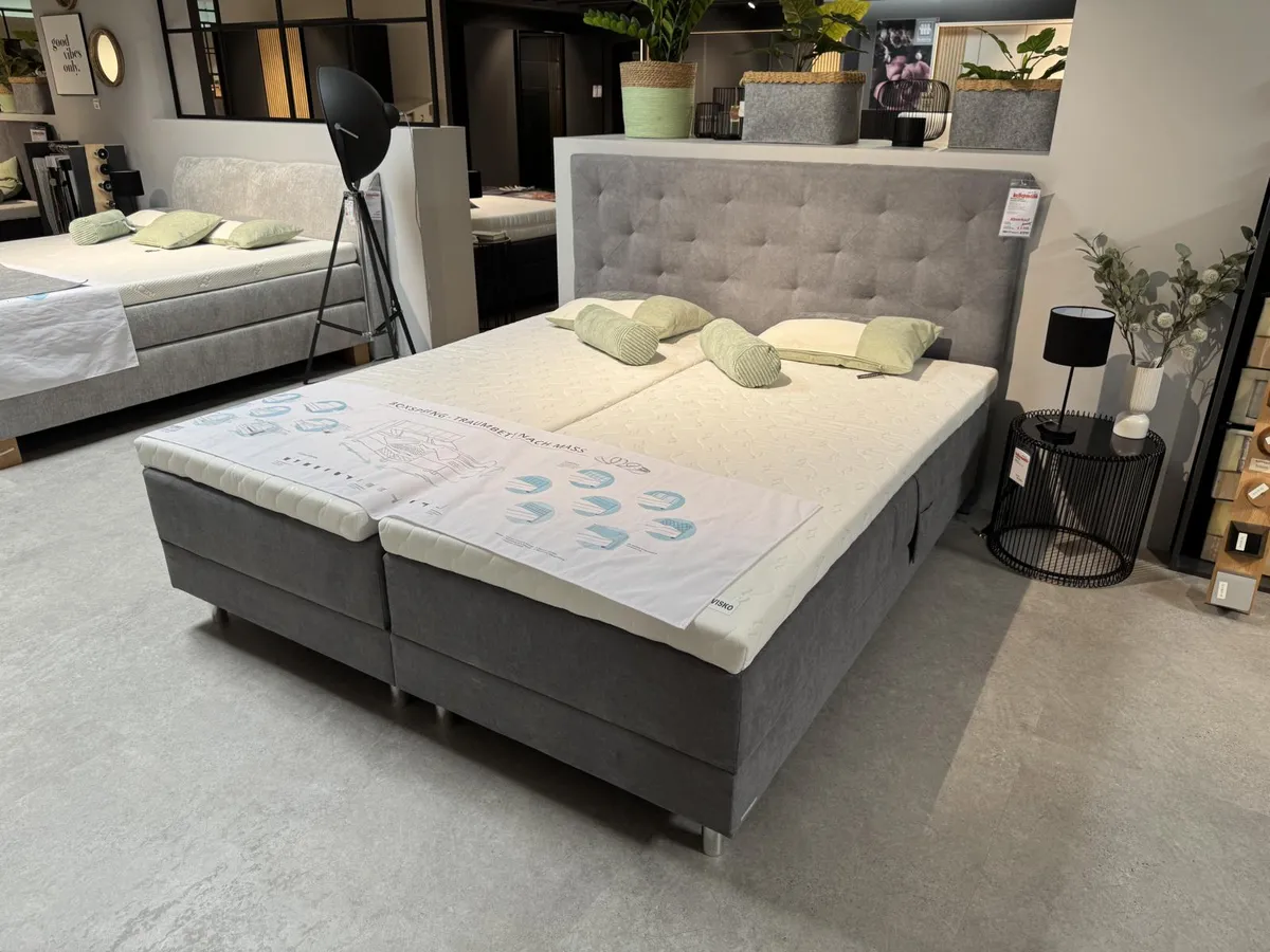 Boxspringbett TRAUMSCHLAF mit Motor